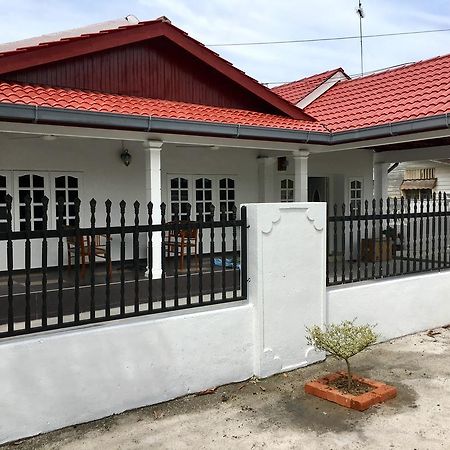 Sri Massa Homestay Batu Pahat Exteriér fotografie